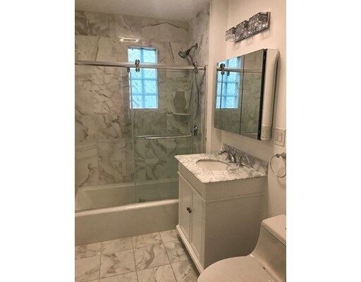 Building Photo - 65 Conwell Ave