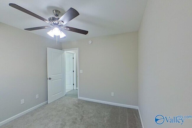 Building Photo - 724 Park Ln