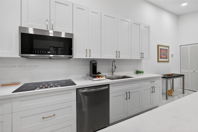 Building Photo - 4730 NW 102nd Ave