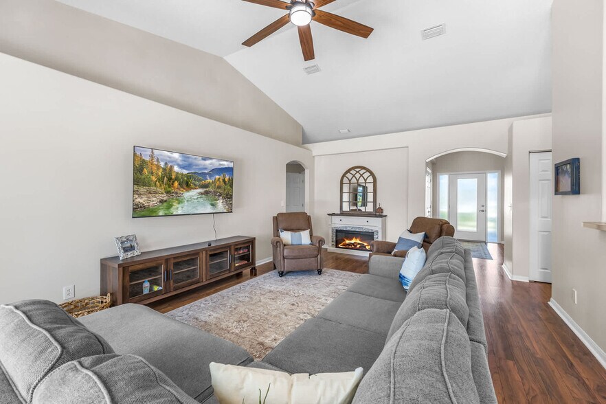 Building Photo - 2860 S Courtenay Pkwy