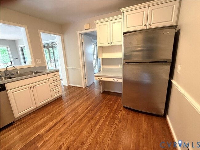 Building Photo - 11402 Creekside Dr