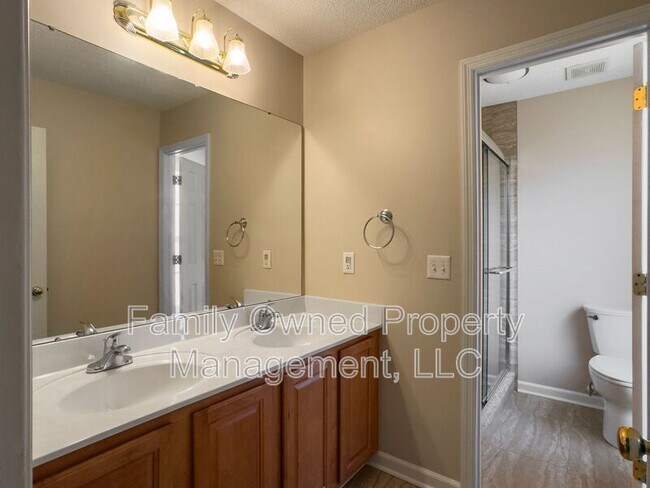 Building Photo - 170 Red Cypress Dr