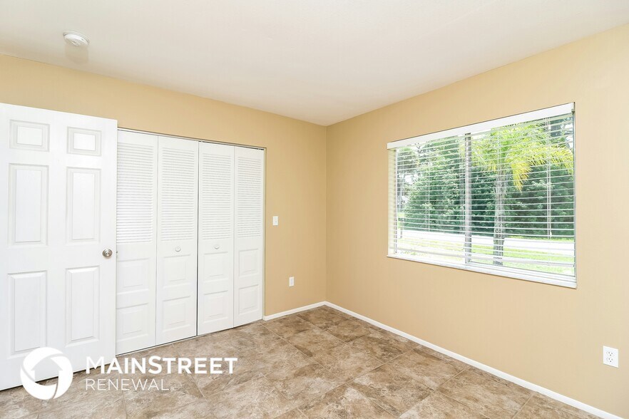 Building Photo - 3685 Avanti Cir