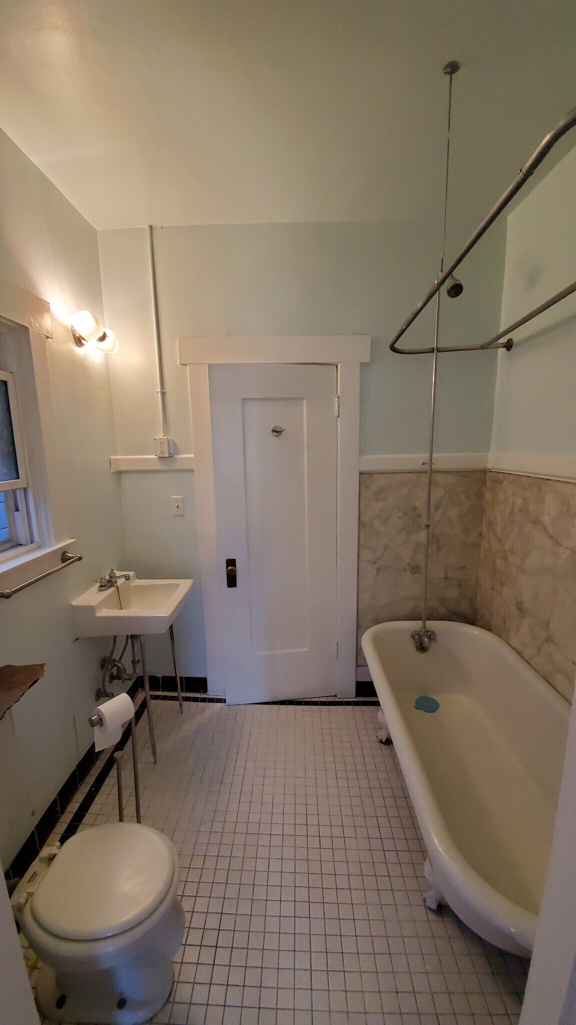 Building Photo - 2227 J St