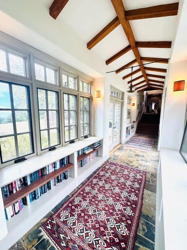 Building Photo - 1411 Native Sons Rd