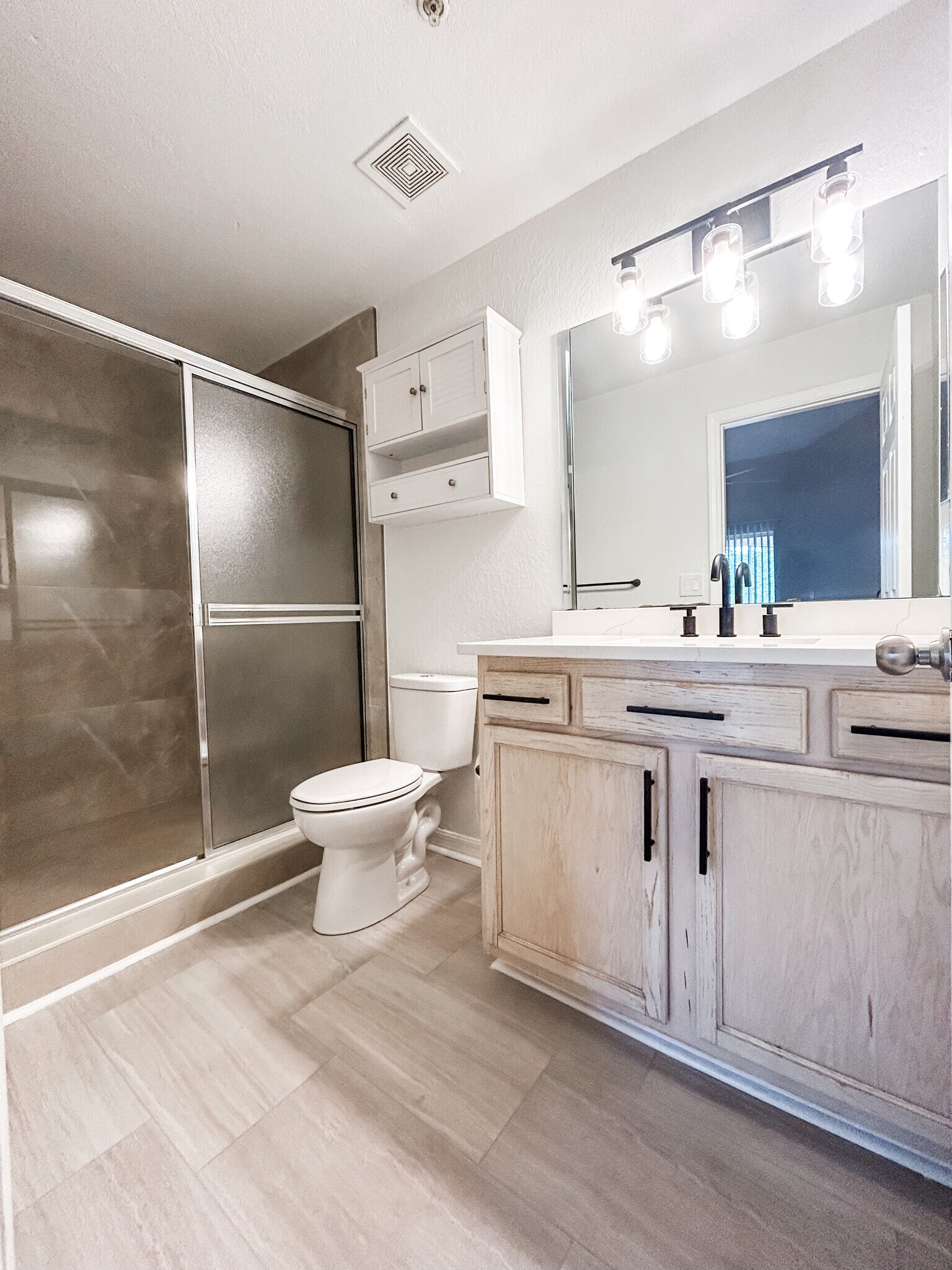Building Photo - 5035 Sunridge Palms Dr