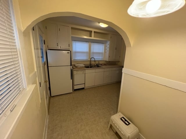 Building Photo - 313 NE 79th Ave