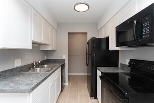 Interior Photo - Sterling Pointe Apartments