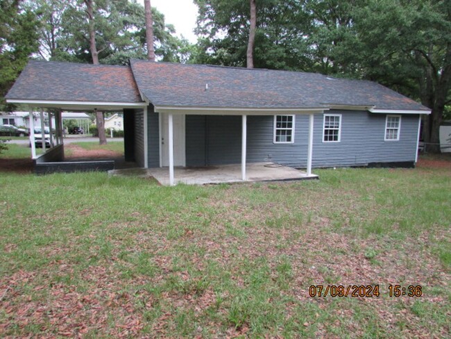 Building Photo - Close to Shaw AFB