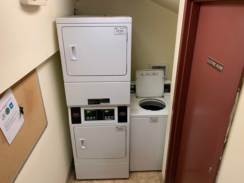 Building Photo - 280 Commonwealth Ave