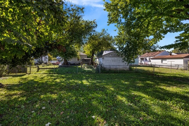 Building Photo - 1018 Navaho Pl