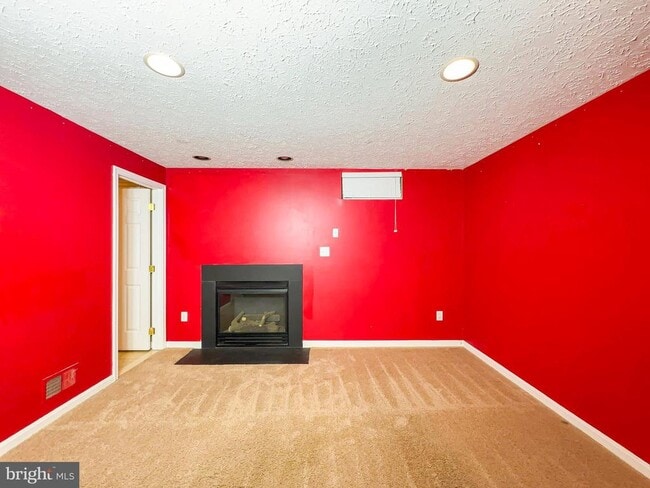 Building Photo - 4826 Buxton Cir