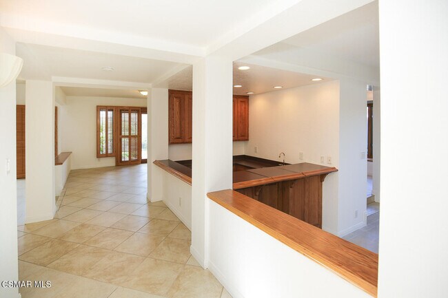 Building Photo - 4554 Rayburn St