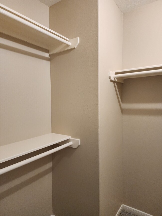 Building Photo - 8006 Indian Desert Dr