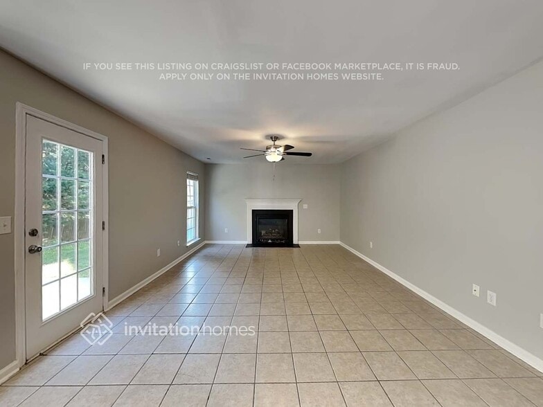 Building Photo - 217 Stone Moss Ln