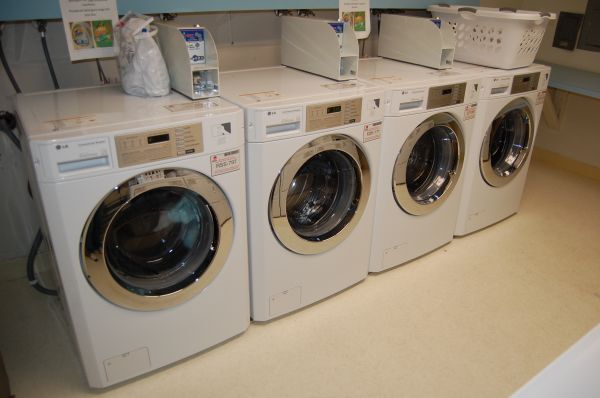 Laundry - 1467 Marchbanks Dr