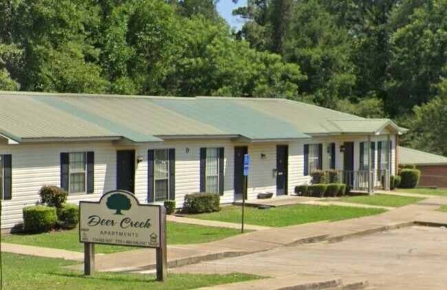 Primary Photo - 1015 Whiskey Run Rd