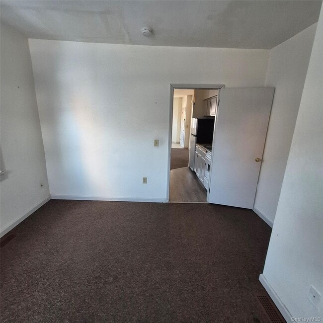 Building Photo - 83 Franklin St