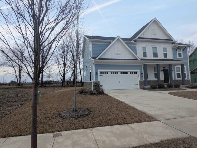 Building Photo - 8246 Woodstar Dr