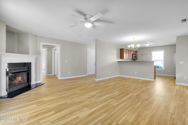 Building Photo - 124 Crooked Run Dr