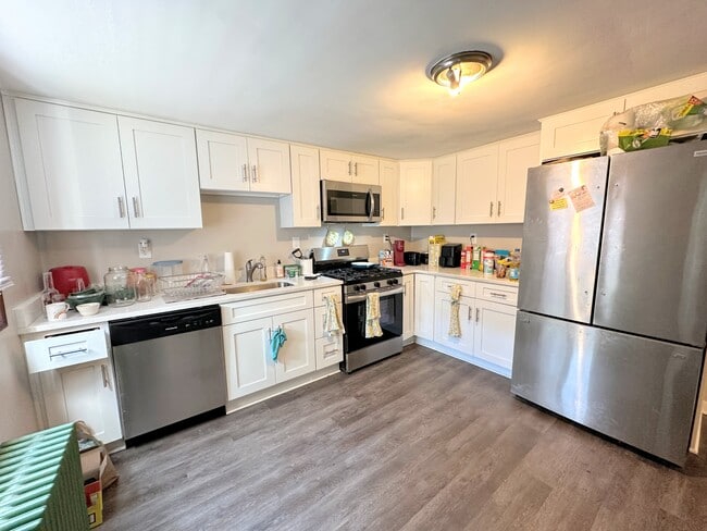 Building Photo - 38 Gregory St