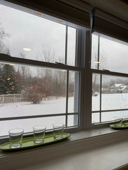 Building Photo - 868 Ledgewood Dr