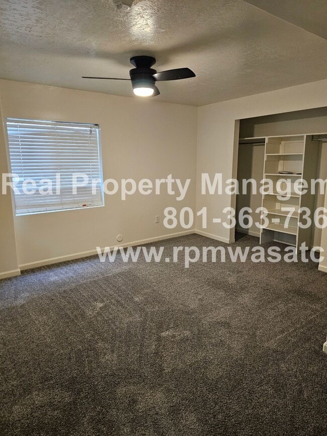 Building Photo - Come Check Out This Newly Updated 5 Bedroom 3 bathroom Home in South Jordan!