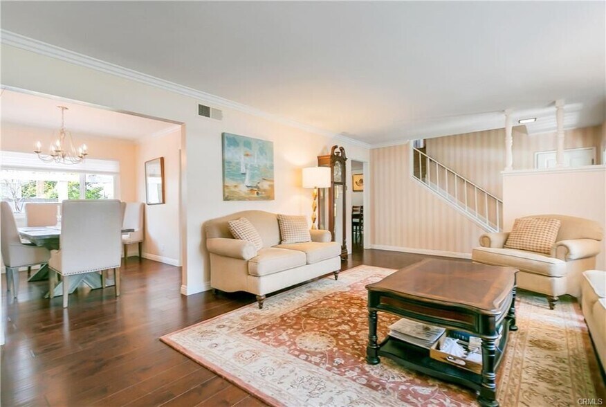 Building Photo - 17353 Elm St