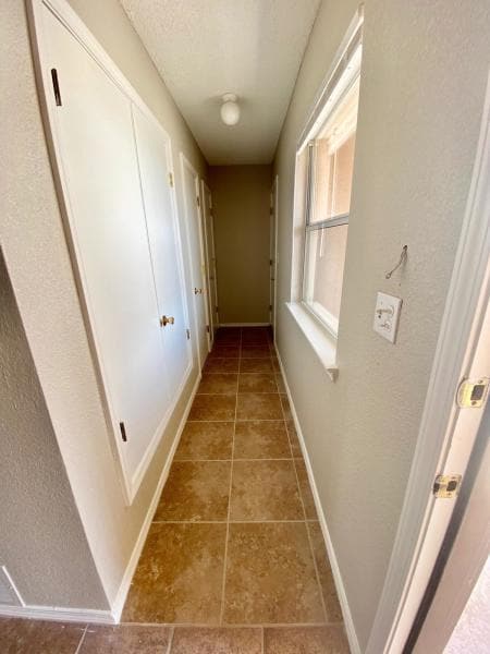 Building Photo - 2253 Tierra De Oro Way