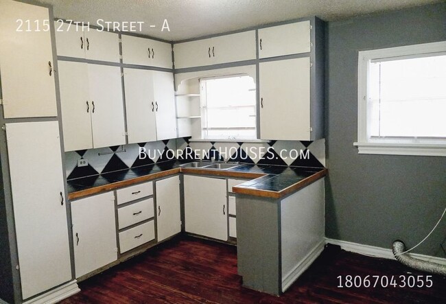 Building Photo - Handyman Special $99 Move in + Admin Fee /...