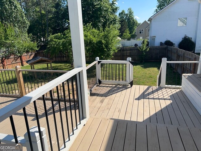 Building Photo - 20 Triangle Ln