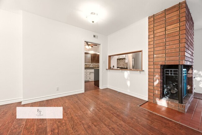 Building Photo - 6928 Vanscoy Ave