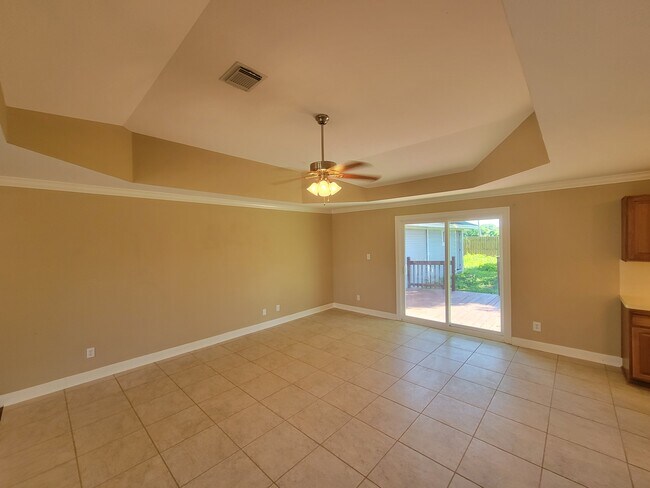 Building Photo - 5427 Heathercrest St