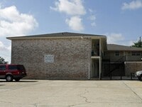 Building Photo - 6752 Titian Ave