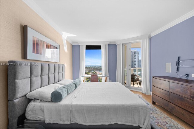 Building Photo - 21055 Yacht Club Dr