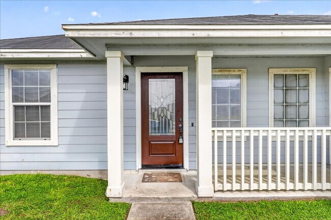Building Photo - 2314 Blue Star Dr