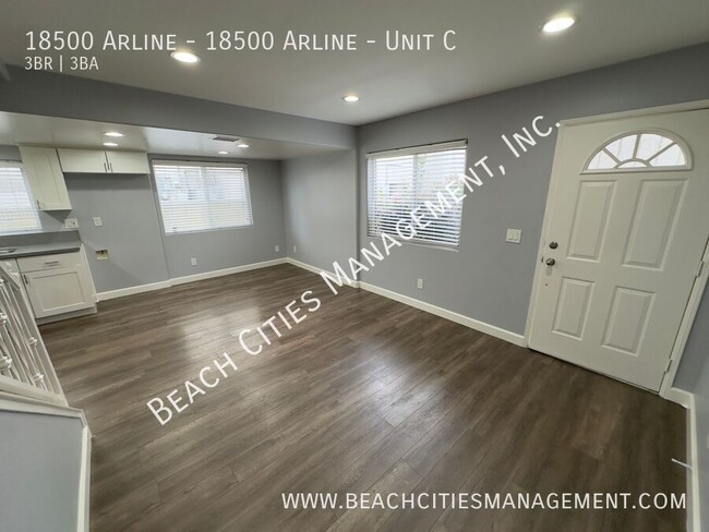 Building Photo - 18500 Arline Ave