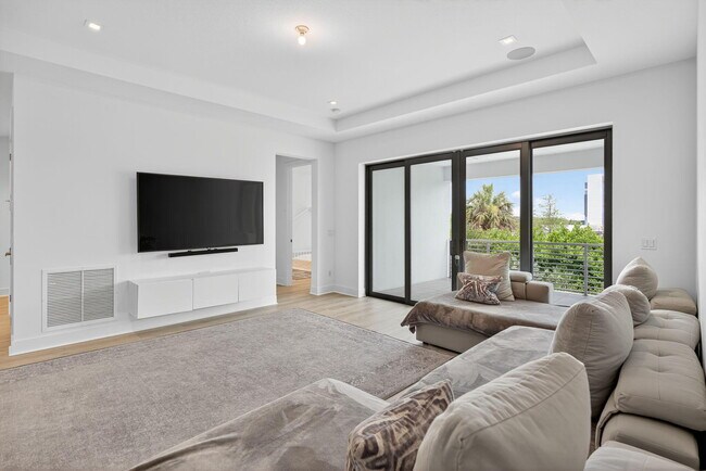 Building Photo - 13480 Machiavelli Way