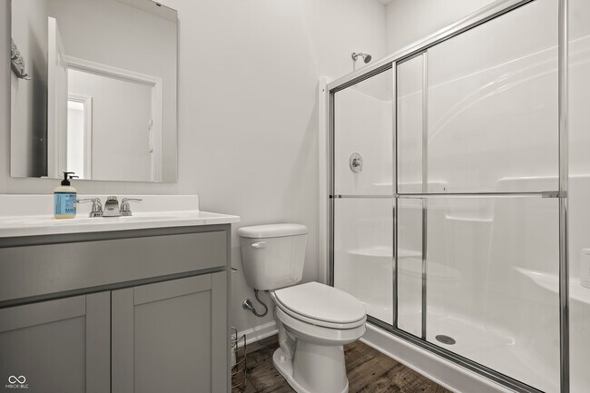 Building Photo - 1399 Hat Band St