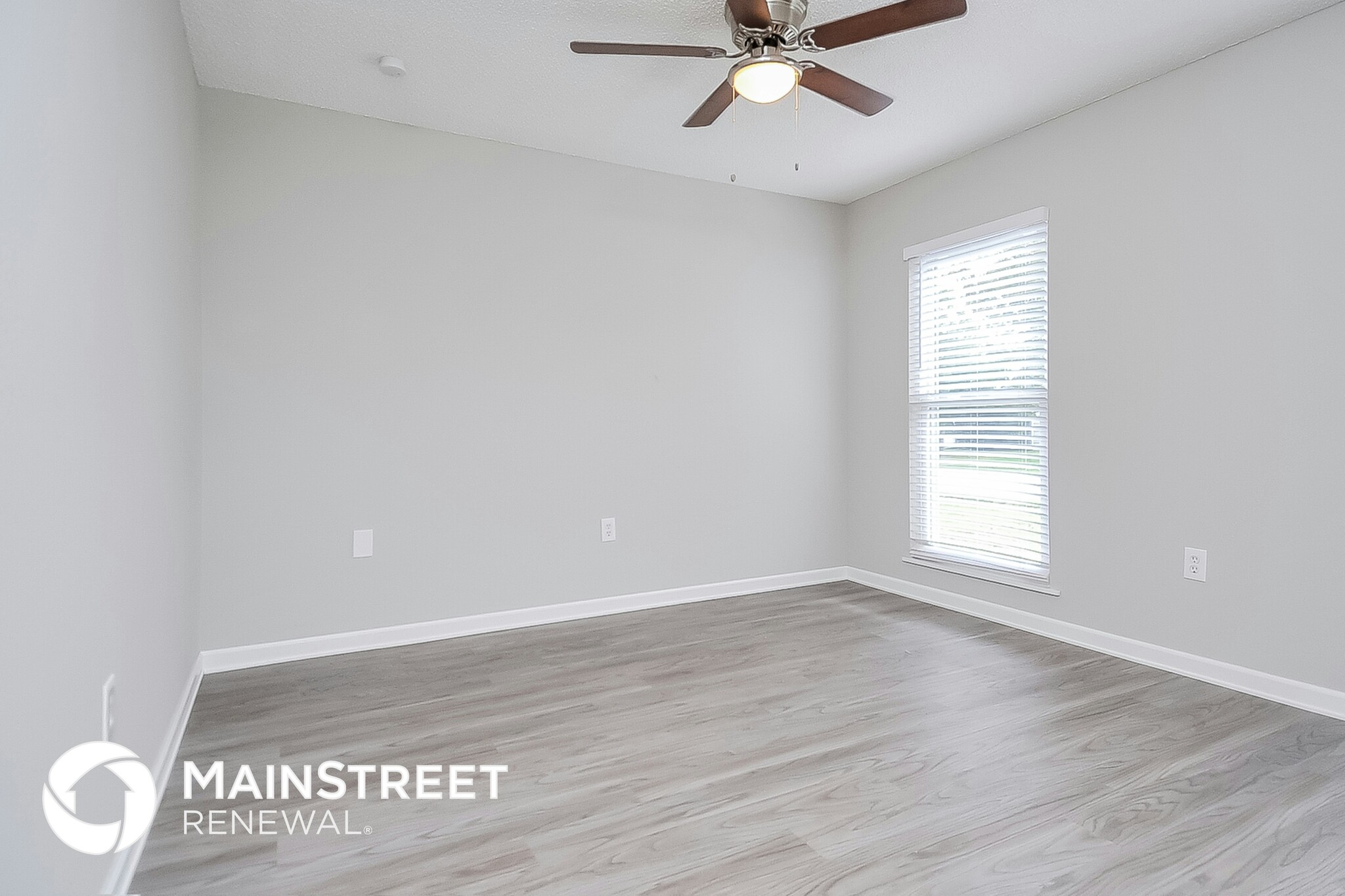 Building Photo - 2552 Bucida Dr