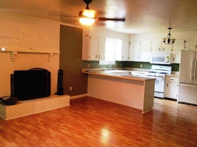 Building Photo - 4 BR / 2 BA Cute Cape Cod In Chester, Avai...