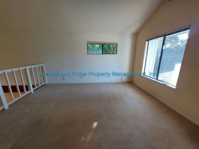 Building Photo - Spacious 3 Bed + Loft in Rio Del Mar