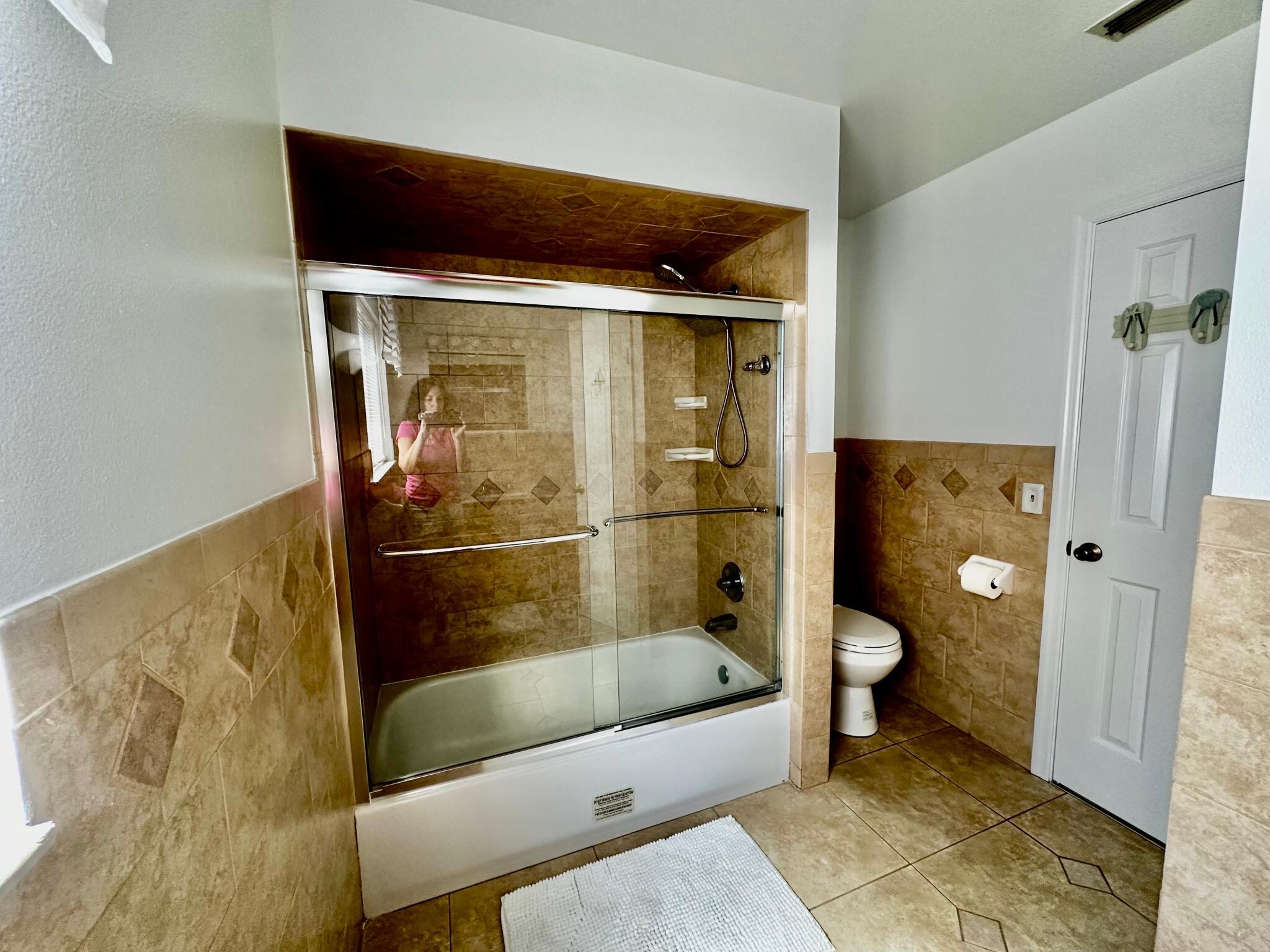 Upstairs Master Bathroom - 174 Maritime Pl