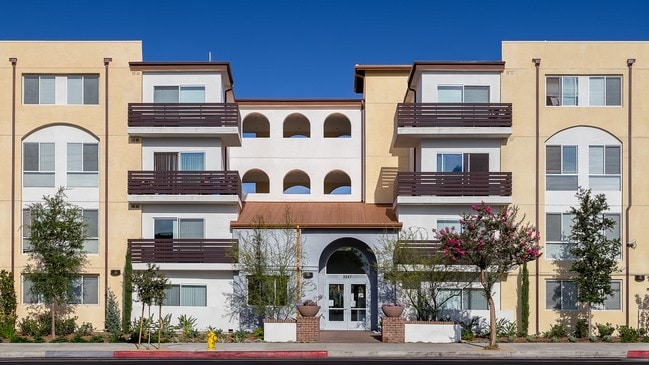 Building Photo - Tobias Terrace Apartments
