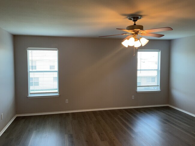Building Photo - 8517 Gray Shale Dr