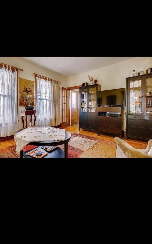 Living room - 79 Highland St