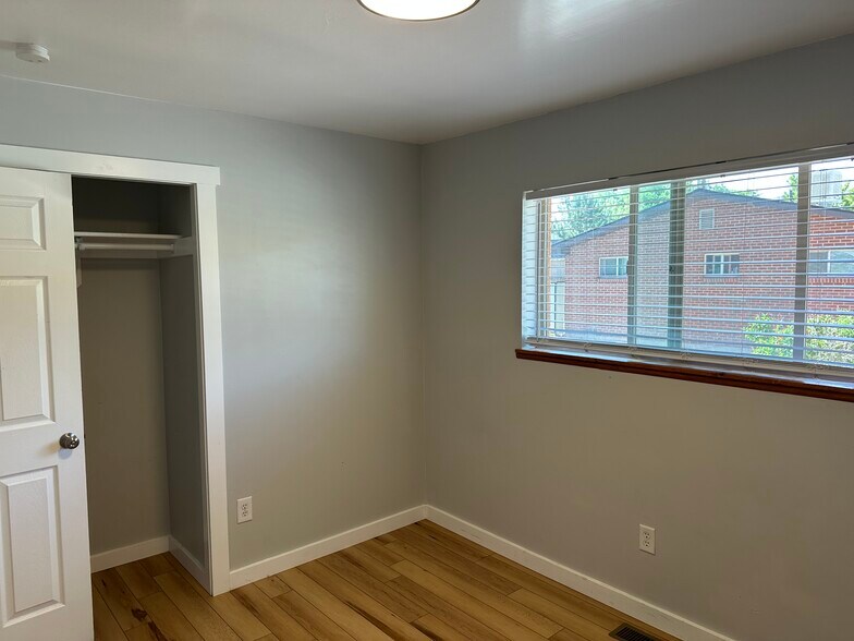 Building Photo - 345 E 100 S