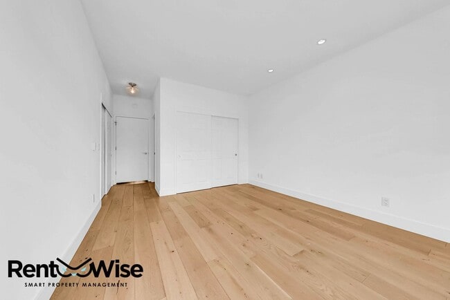 Building Photo - 1776 Sacramento St