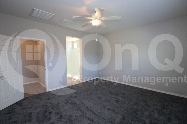 Building Photo - 41582 N Willow Ct