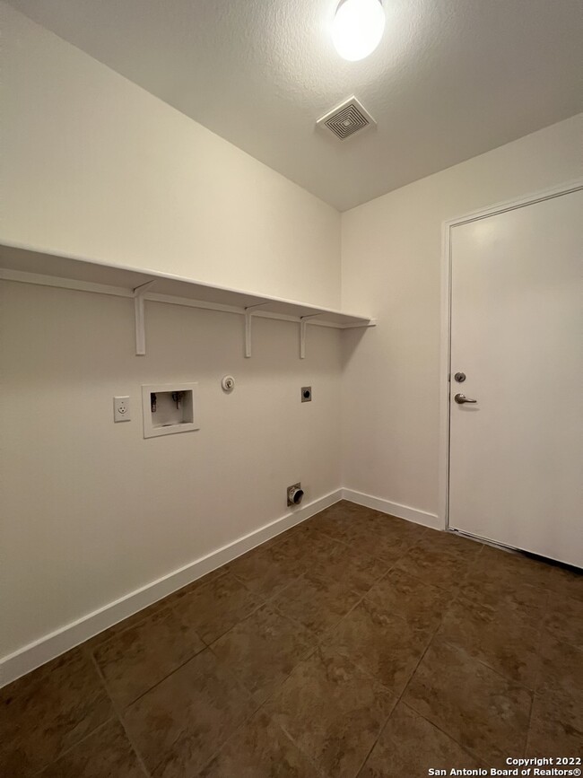 Building Photo - 9116 China Rose Dr